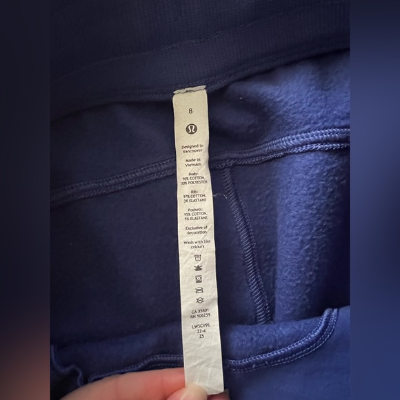 Lulu lemon high wasted cropped scuba jogger - Picture 7 of 7